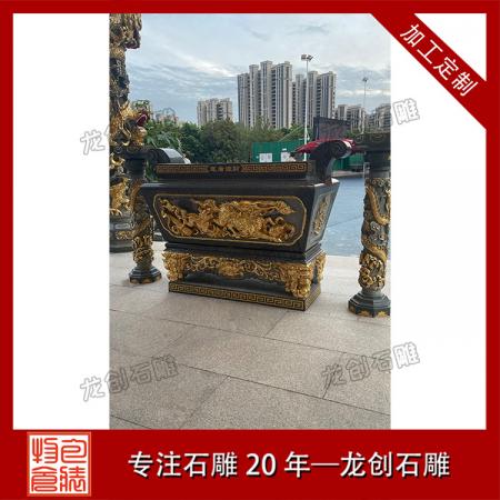 如何根据寺院空间选择大小合适的石雕香炉？